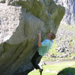 0026_Robin_Mjelle_in_den_Lofoten-Foto-Johanne_Borch.jpg