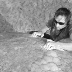 0004_Markus_Schaedel_Bouldering_in-Fontainebleau-Foto-Enrico_Haase.jpg