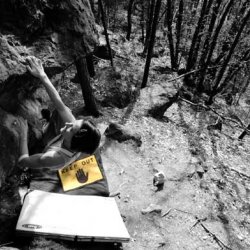 0007_Isa_Schoeffl_bouldering_in-Algund-Foto-Enrico_Haase.jpg