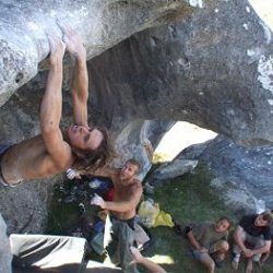 0012_Moritz_Eisenlauer_in_einem-V6_Problem-Archiv-Jochen_Perschmann.jpg